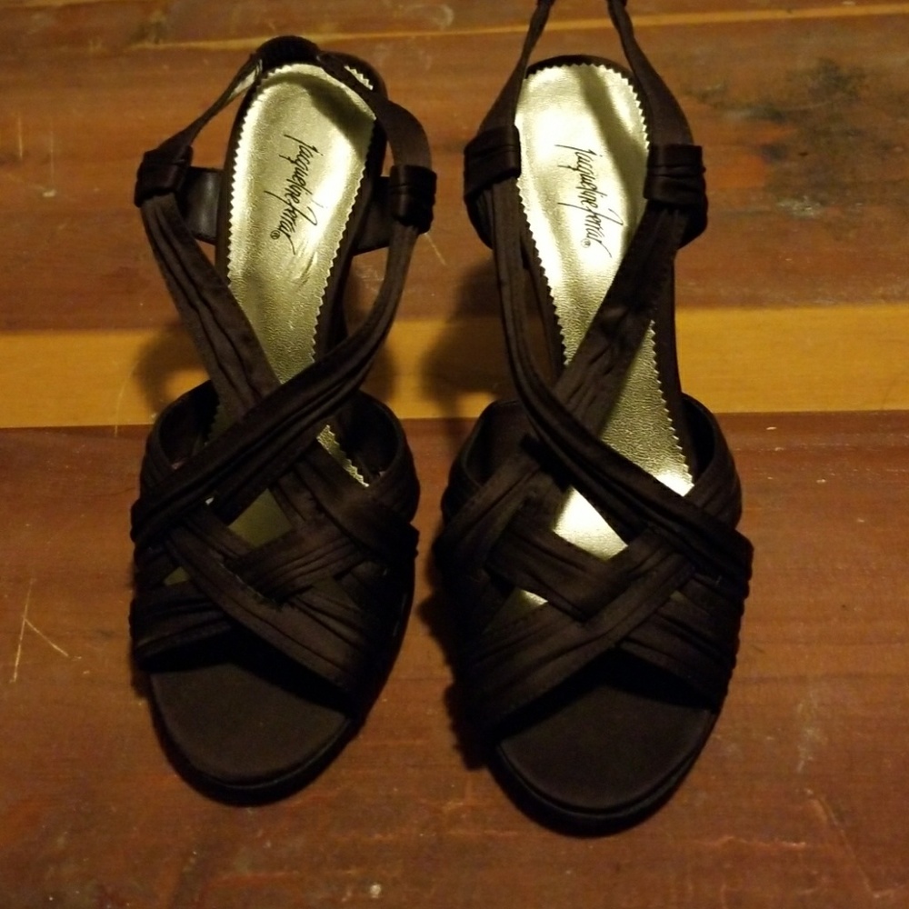 Jacqueline ferrar  high heels